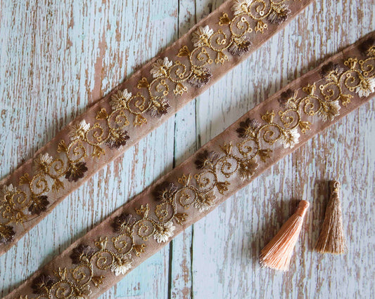 Beige Gold Floral Velvet Trim,Indian Floral Embroidered Border,Beige Cream Gold Tissue Floral Lace,Beige Saree Border,Price/mtr