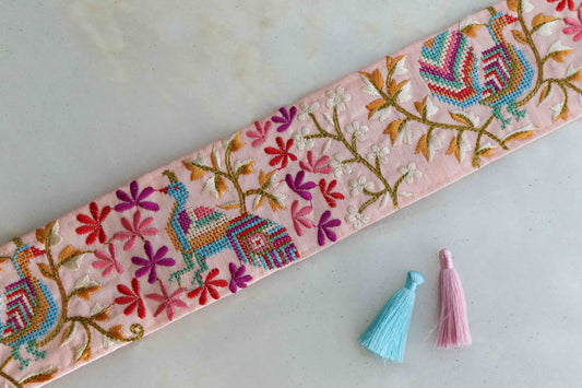 Pink Floral Peacock Embroidered Trim,Cross Stitch Embroidery Border,Rustic Pink Kashmiri Lace,Peacock Saree Border, インド刺繍リボン, Price/mtr