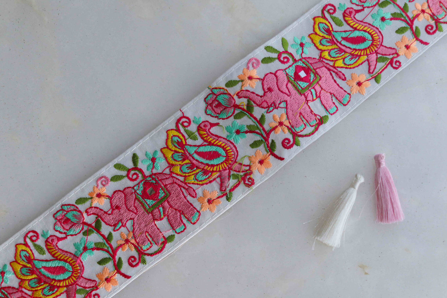White Pink Elephant Peacock Trim,Embroidered Elephant Border,Royal Indian Designer Lace,Animal Bird Floral Saree Border, インド刺繍リボン, Price/mtr