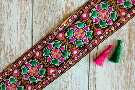 Black Multicolour Kutchi Trim, Indian Fabric Woven Border, Black Pink Green Lace, Tribal Boho Hippie Saree Border, Price/mtr