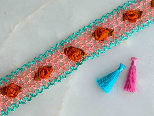 Peach Fuzz Crochet Floral Trim,Handmade Indian Boho Border,Peach Green Knitted Cotton Lace,Vintage Rustic Saree Border,インド刺繍リボン, Price/mtr