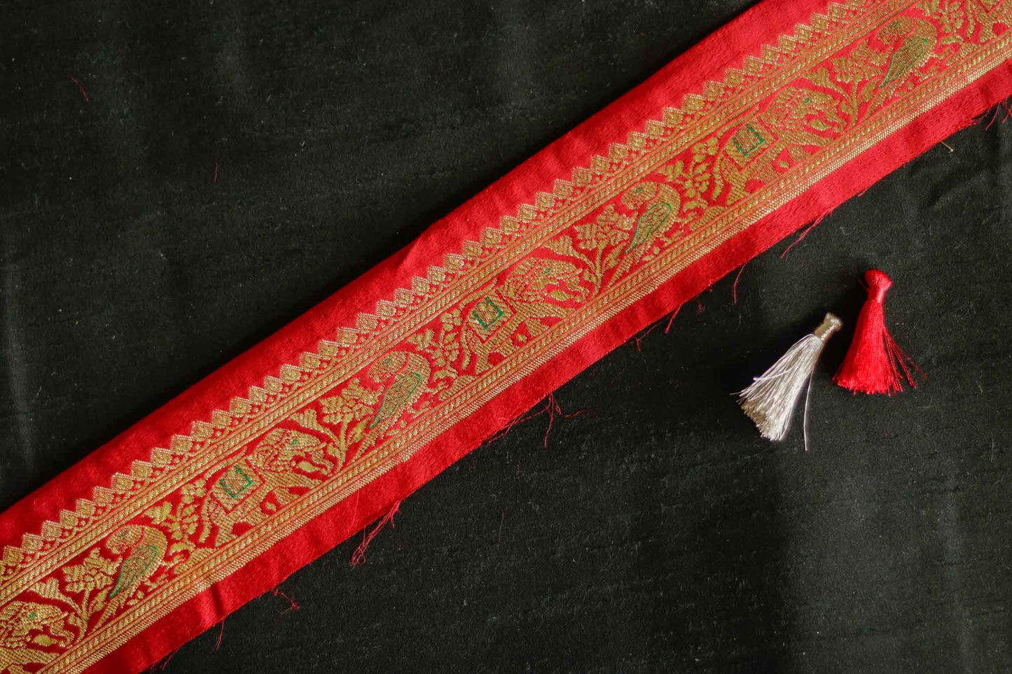 Red Parrot Elephant Banarasi Trim, Handmade Red Banarasi Border, Indian Brocade Lace, Designer Red Bird Saree Border, Price/mtr
