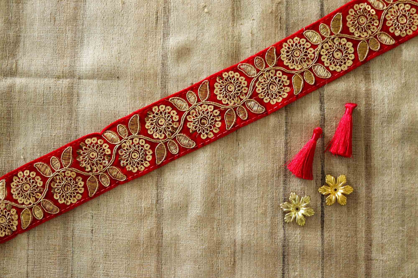 Red Gold Floral Velvet Trim,Indian Floral Embroidered Border,Red Gold Floral Lace,Designer Luxury Velvet Saree Border,Price/mtr