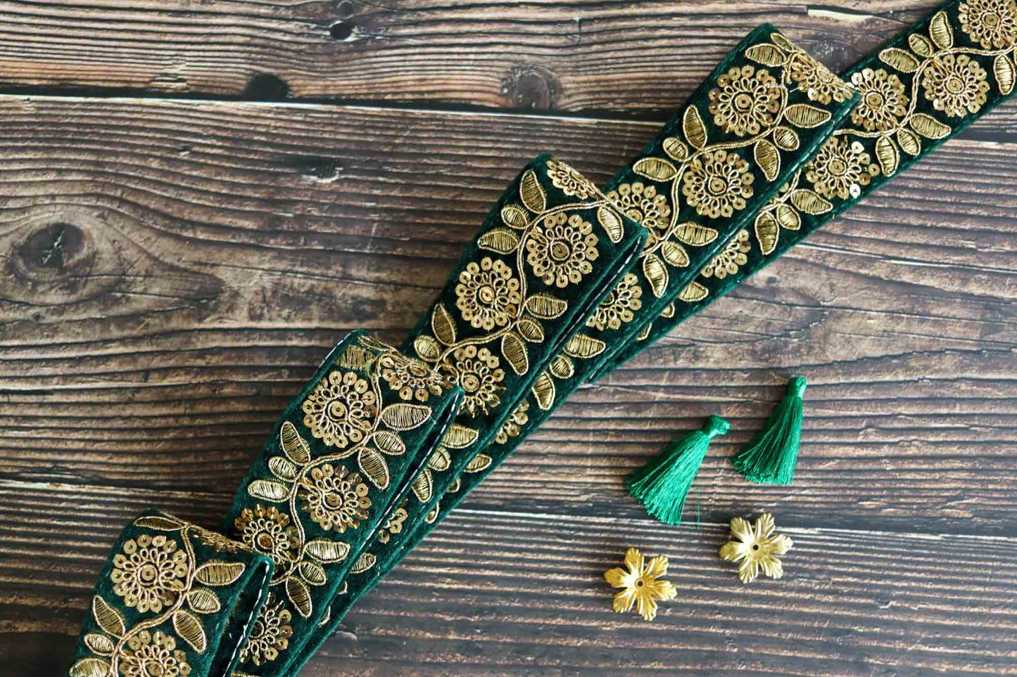 Green Gold Floral Velvet Trim,Indian Floral Embroidered Border,Green Gold Floral Lace,Designer Luxury Velvet Saree Border,Price/mtr