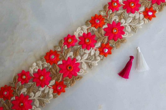 Pink Orange Floral Embroidered Trim,Earthy Rustic Floral Border,Pink White Beige Net Lace,Indian Fabric Trim,Saree Border, インド刺繍リボン,Price/mt
