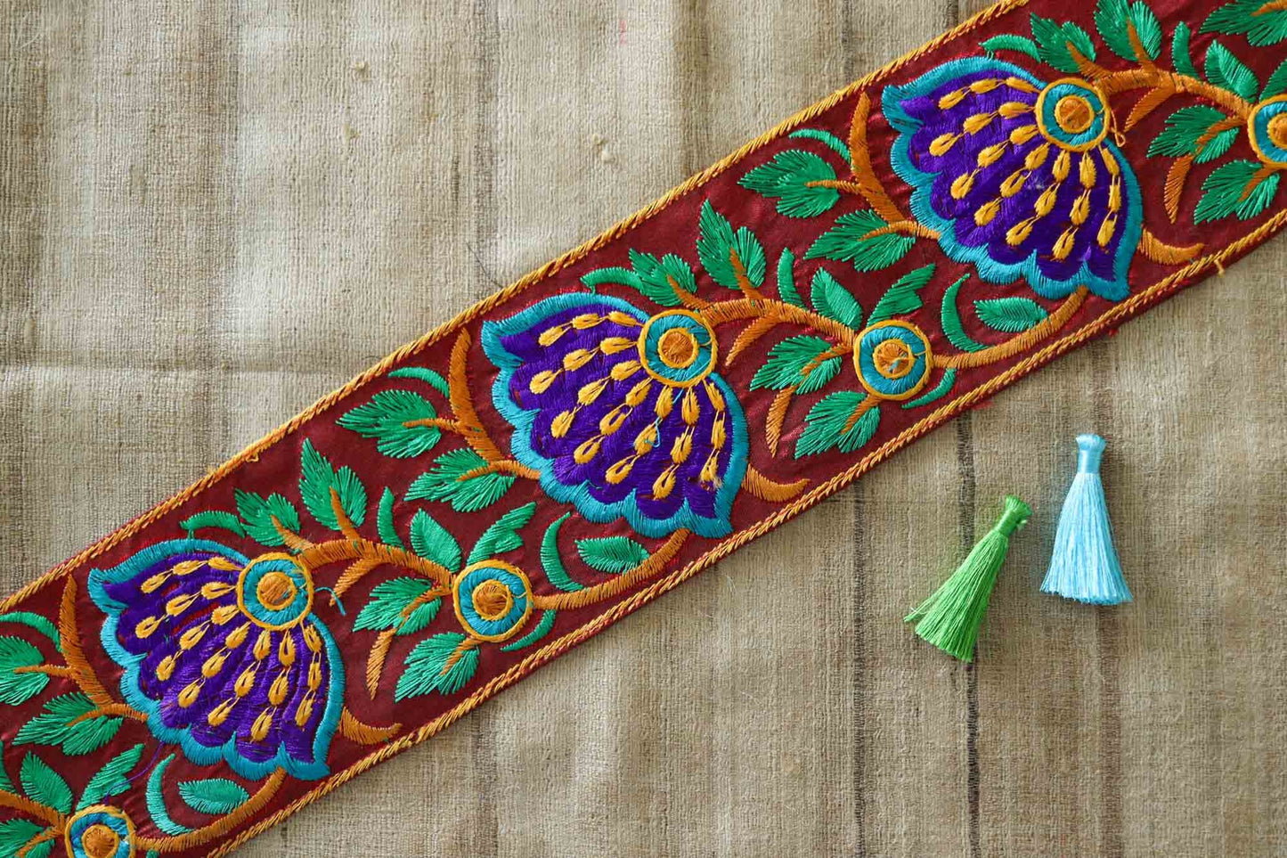 Rust Blue Floral Embroidered Trim,Red Maroon Brown Purple Floral Border,Floral Lace,Indian Fabric Trim, Saree Border, インド刺繍リボン, Price/mtr