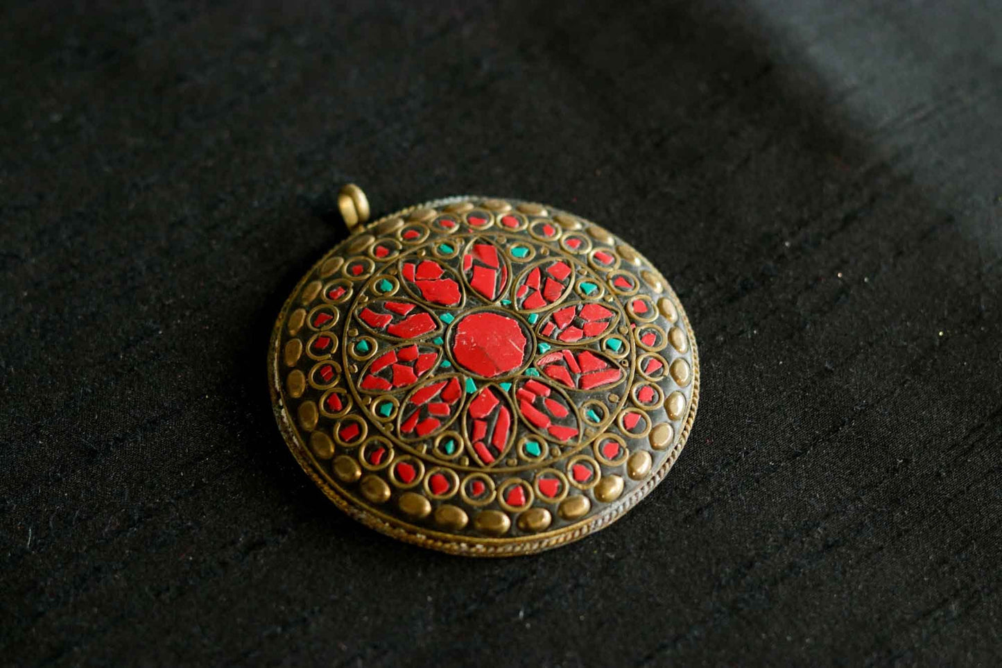 Red Green Round Metal Buttons,Black Red Gold Charm,Tibetan Tribal Boho button,Tibetan Jewellery,Mosaic Inlay Button,Indian Jewellery Charm