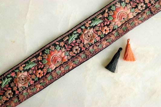 Black Peach Floral Embroidered Trim,Indian Fabric Embroidered Border,Parsi Embroidery Lace,Black Pink Saree Border, インド刺繍リボン, Price/mtr