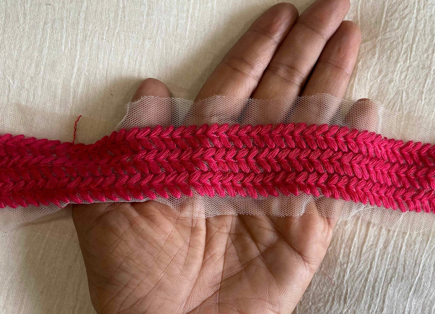 Pink Herringbone Embroidered Net Trim,Indian Fabric Border,Stripes Pink Net Lace,Boho Pink Net Saree Border,Price/mtr, インド刺繍リボン