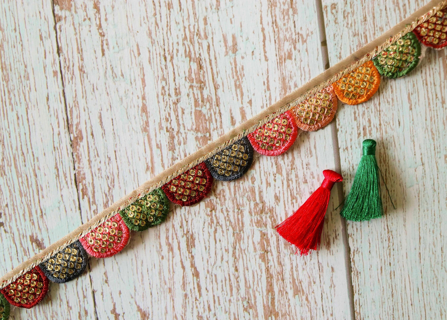 Thin Multicolour Embroidered Sequin Trim,Pink Red Green Gold Scallop Border,Bridal Designer Lace,Colourful Sequin Saree Border,Price/mtr, CL