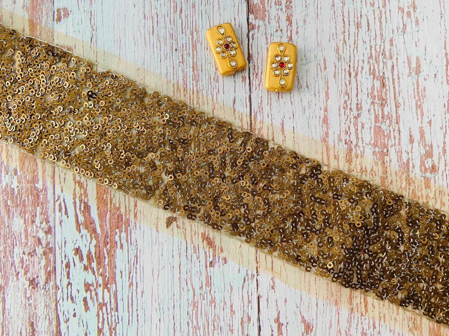 Light Gold Sequin Embroidered Trim,Gold Net Embroidered Border,Delicate Gold Lace,Indian Fabric Trim,Golden Saree Border,インド刺繍リボン,Price/mtr