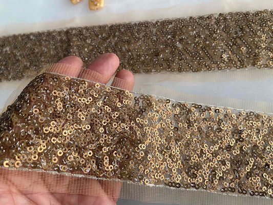Light Gold Sequin Embroidered Trim,Gold Net Embroidered Border,Delicate Gold Lace,Indian Fabric Trim,Golden Saree Border,インド刺繍リボン,Price/mtr