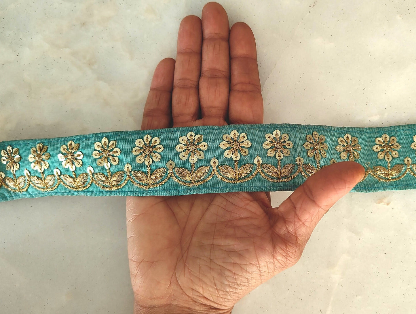 Green Gold Floral Velvet Trim,Indian Floral Embroidered Border,Light Green Gold Sequin Floral Lace,Designer Saree Border,インド刺繍リボン,Price/mtr