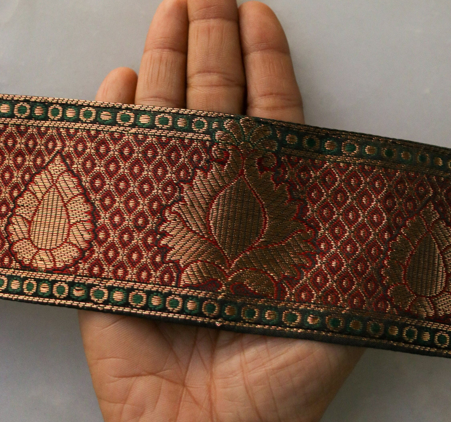 Red Gold Floral Banarasi Trim,Brocade Border,Indian Brocade Lace,Red Gold Floral Paisley Trim,Vintage Trim,Banarasi Saree Border,Price/mtr