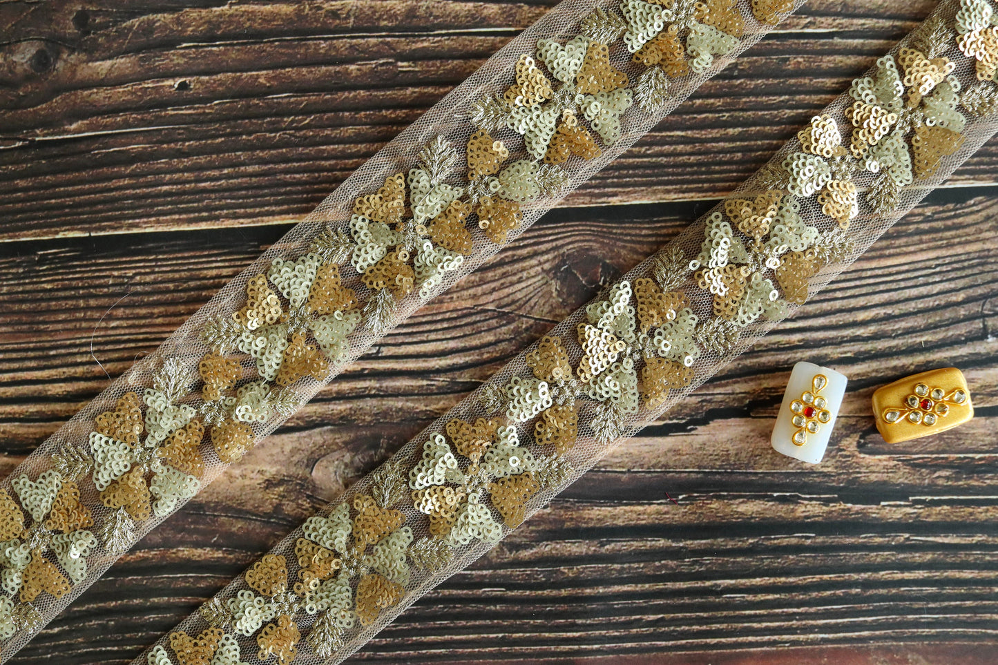 Gold Sequin Net Floral Trim, Light Gold Embroidered Border, Delicate Gold Lace, Indian Fabric Trim, Golden Saree Border, インド刺繍リボン, Price/mtr