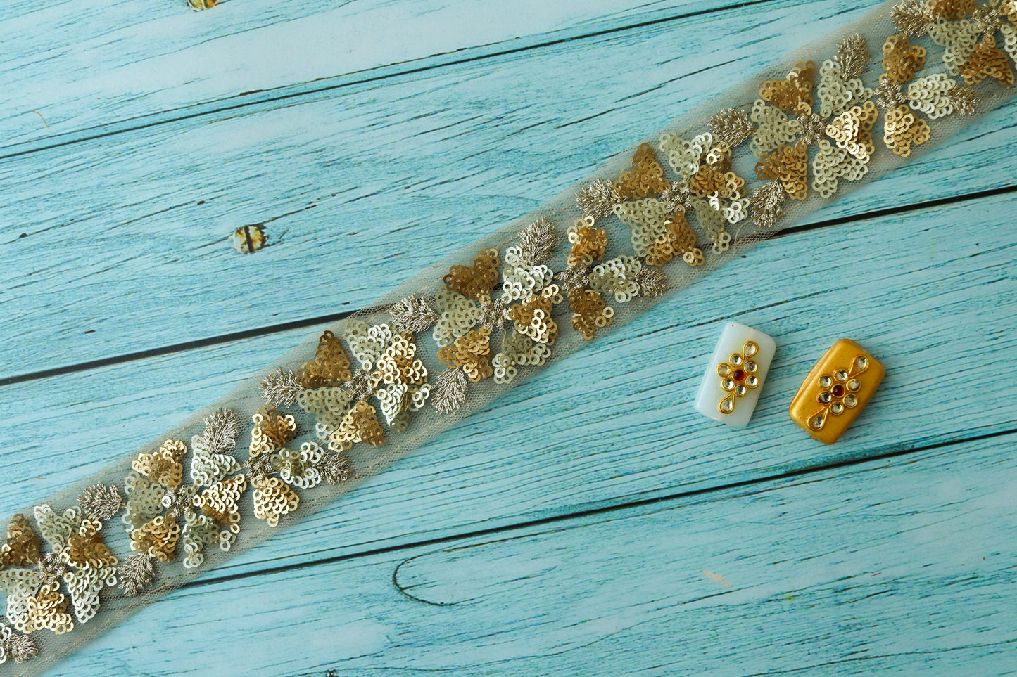 Gold Sequin Net Floral Trim, Light Gold Embroidered Border, Delicate Gold Lace, Indian Fabric Trim, Golden Saree Border, インド刺繍リボン, Price/mtr