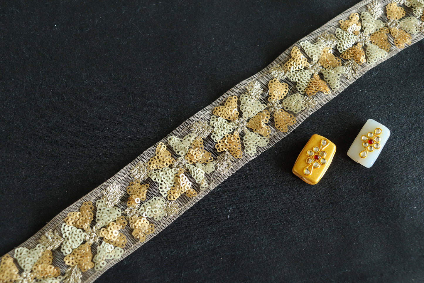 Gold Sequin Net Floral Trim, Light Gold Embroidered Border, Delicate Gold Lace, Indian Fabric Trim, Golden Saree Border, インド刺繍リボン, Price/mtr