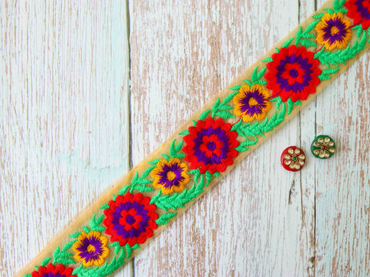 Green Red Floral Embroidered Trim,Green Floral Border,Green Yellow Net Lace,Indian Fabric Trim,Floral Saree Border,インド刺繍リボン,Price/mtr