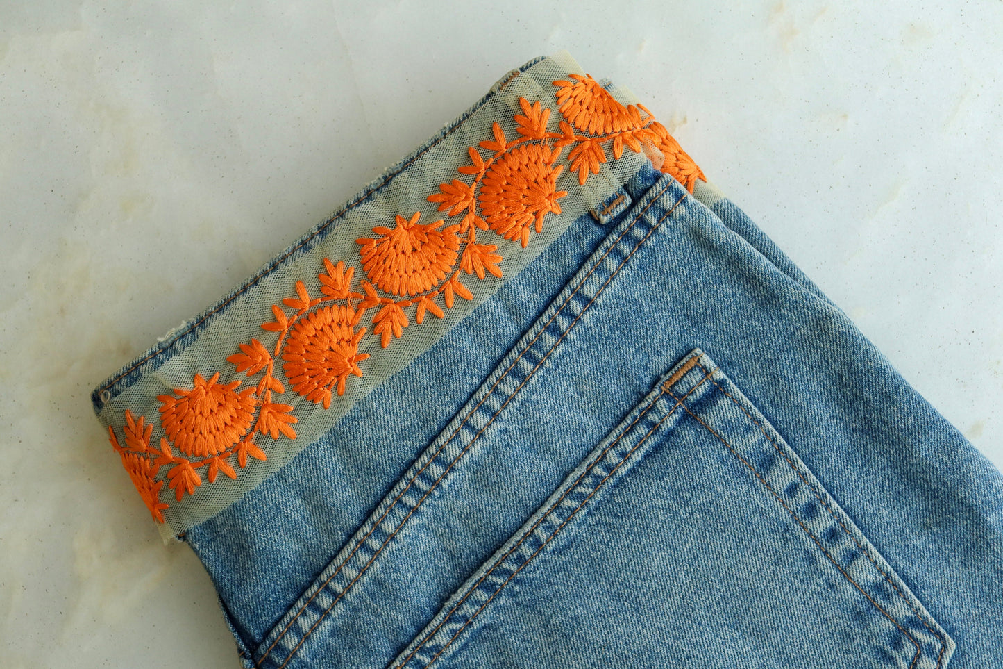 Orange Floral Net Embroidered Trim,Floral Net Border,Orange Floral Lace,Indian Fabric Trim,Saree Border,インド刺繍リボン,Price/mtr