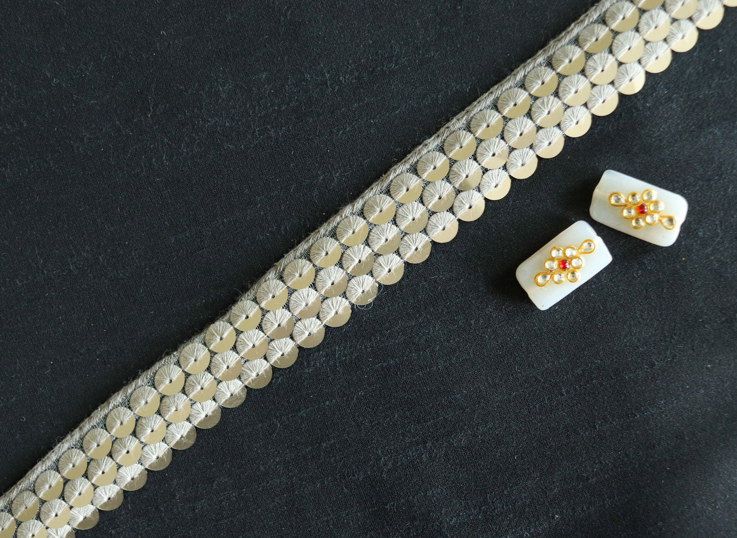 Grey Gold Sequin Fringe Trim,Handmade Grey Sequin Net Border,Boho Light Gold Grey Lace,Belly Dancing Coin Saree Border,インド刺繍リボン,Price/mtr