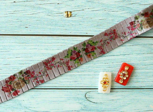 Grey Floral Print Pleated Trim, Grey Red Pink Printed Border, Boho Floral Digital Print Lace, Floral Saree Border, Price/mtr