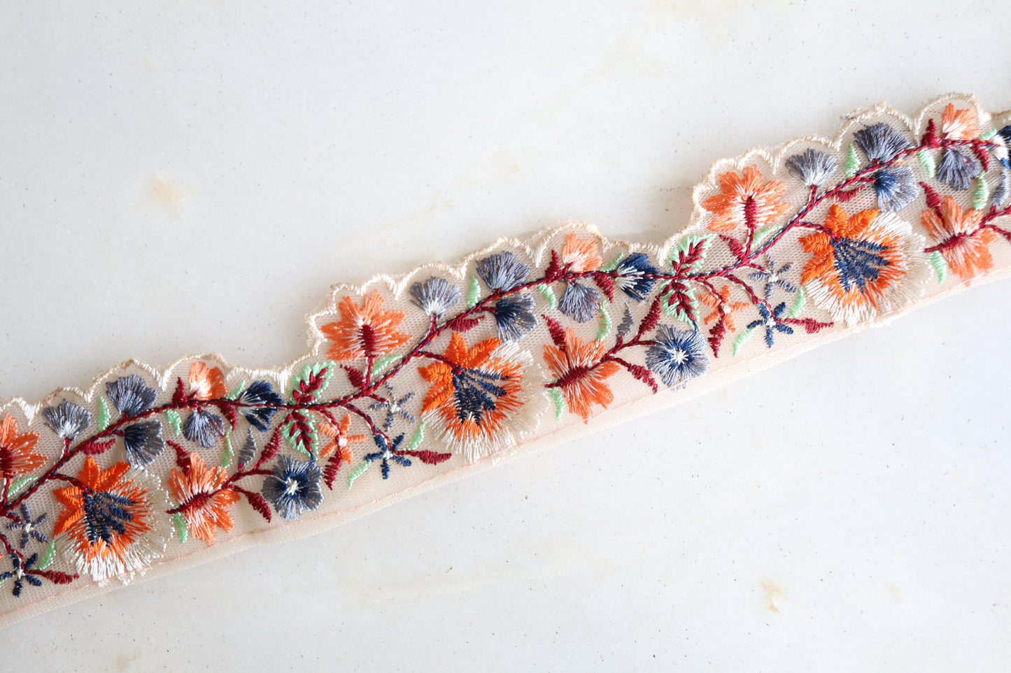 Floral Scallop Embroidered Net Trim, Pink Peach Net Border, Cutwork Net Lace, Indian Fabric Trim, Floral Saree Border, インド刺繍リボン, Price/mtr