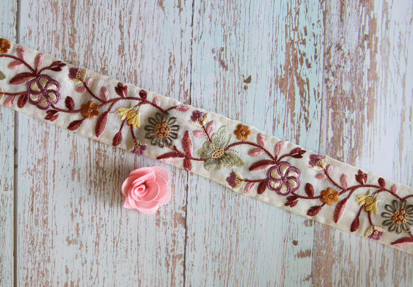 Pink Green Butterfly Floral Trim, Embroidered Tissue Border, Pink Mint Green Lace, Indian Fabric Trim Saree Border, インド刺繍リボン, Price/mtr