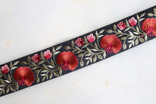 Black Red Floral Embroidered Trim, Indian Fabric Embroidered Border, Spring Floral Lace, Parsi Embroidery Saree Border, インド刺繍リボン, Price/mtr