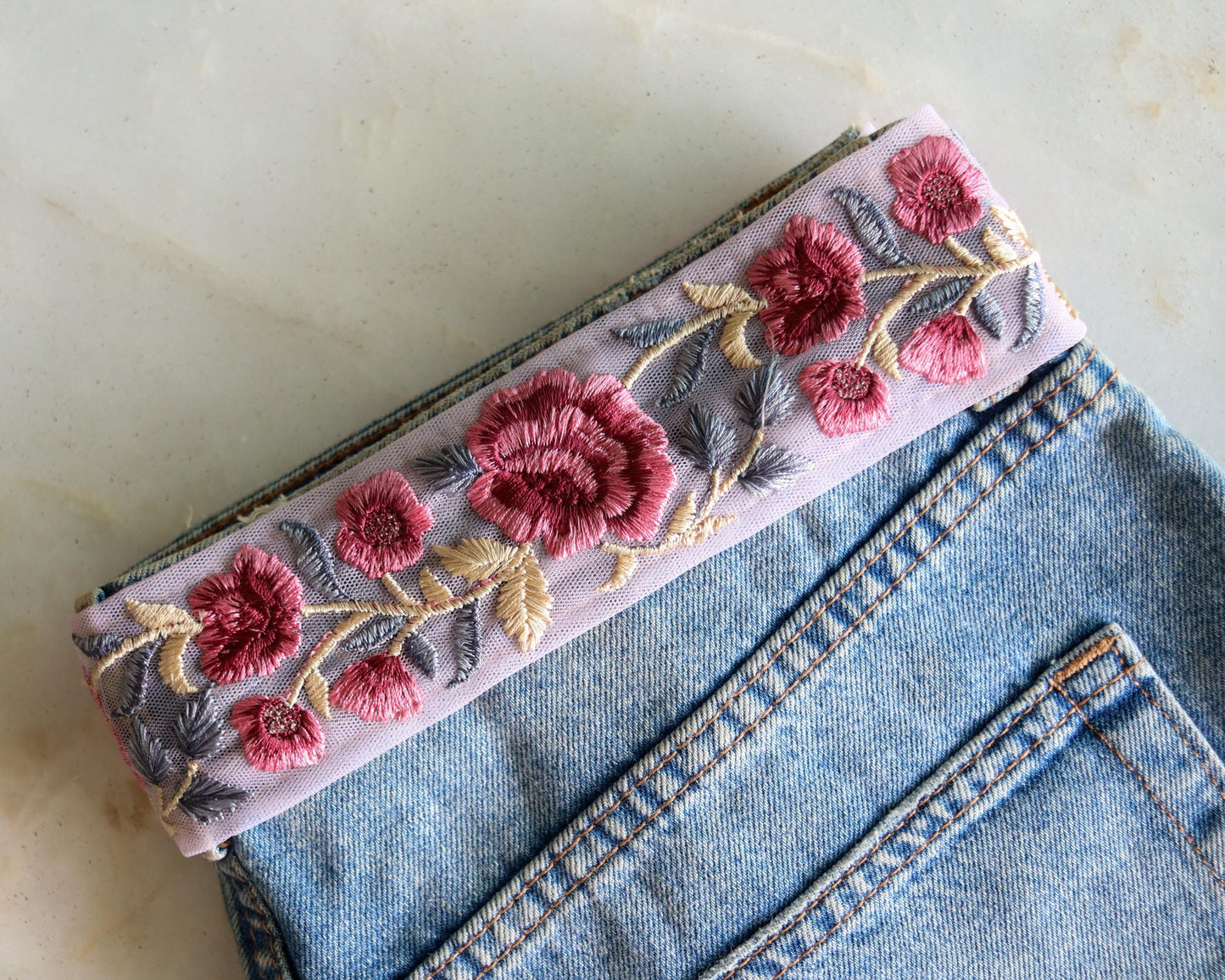 Pink Blue Floral Embroidered Trim, Net Floral Border, Pink Mauve Floral Net Lace, Indian Fabric Trim, Saree Border, インド刺繍リボン, Price/mtr