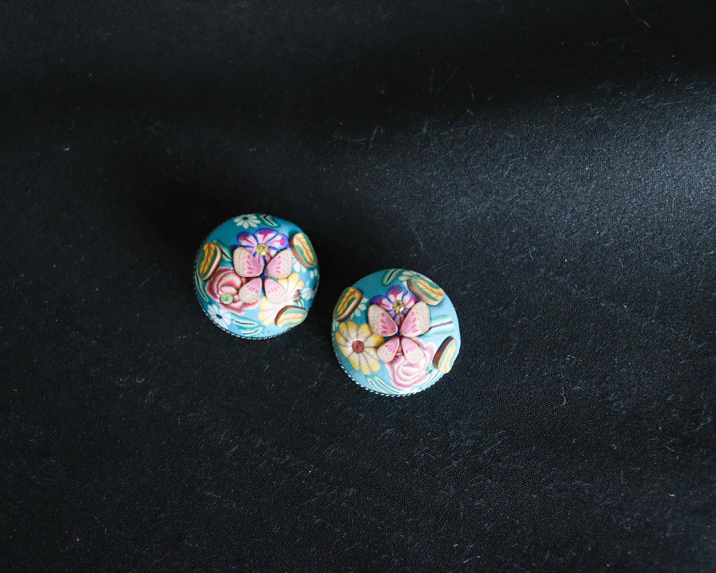 Blue Pink Floral Resin Buttons, Handmade Cute Quirky Butterfly Resin Buttons, 3D Miniature Charms, Jacket Tote Bag Sherwani Buttons, 2 pcs
