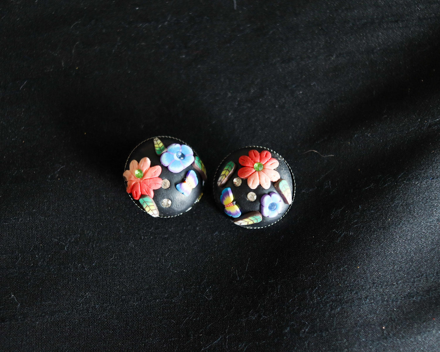 Black Pink Floral Resin Buttons, Handmade Cute Quirky Butterfly Resin Buttons, 3D Miniature Charms, Jacket Tote Bag Sherwani Buttons, 2 pcs