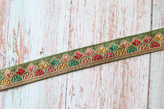 Green Gold Floral Embroidered Trim, Indian Fabric Embroidered Border, Green Multicolour Floral Lace, Saree Border, インド刺繍リボン, Price/mtr