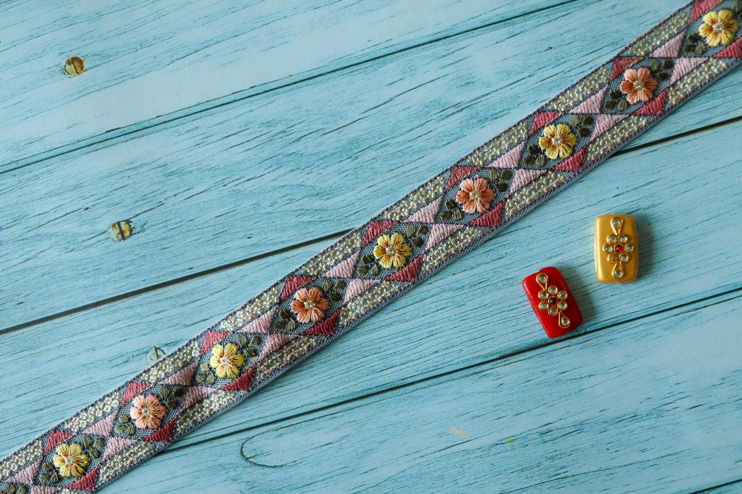 Pastel Net Colourful Embroidered Trim, Pink Grey Geometric Floral Lace, Bridal Designer Indian Fabric Saree Border, インド刺繍リボン, Price/mtr