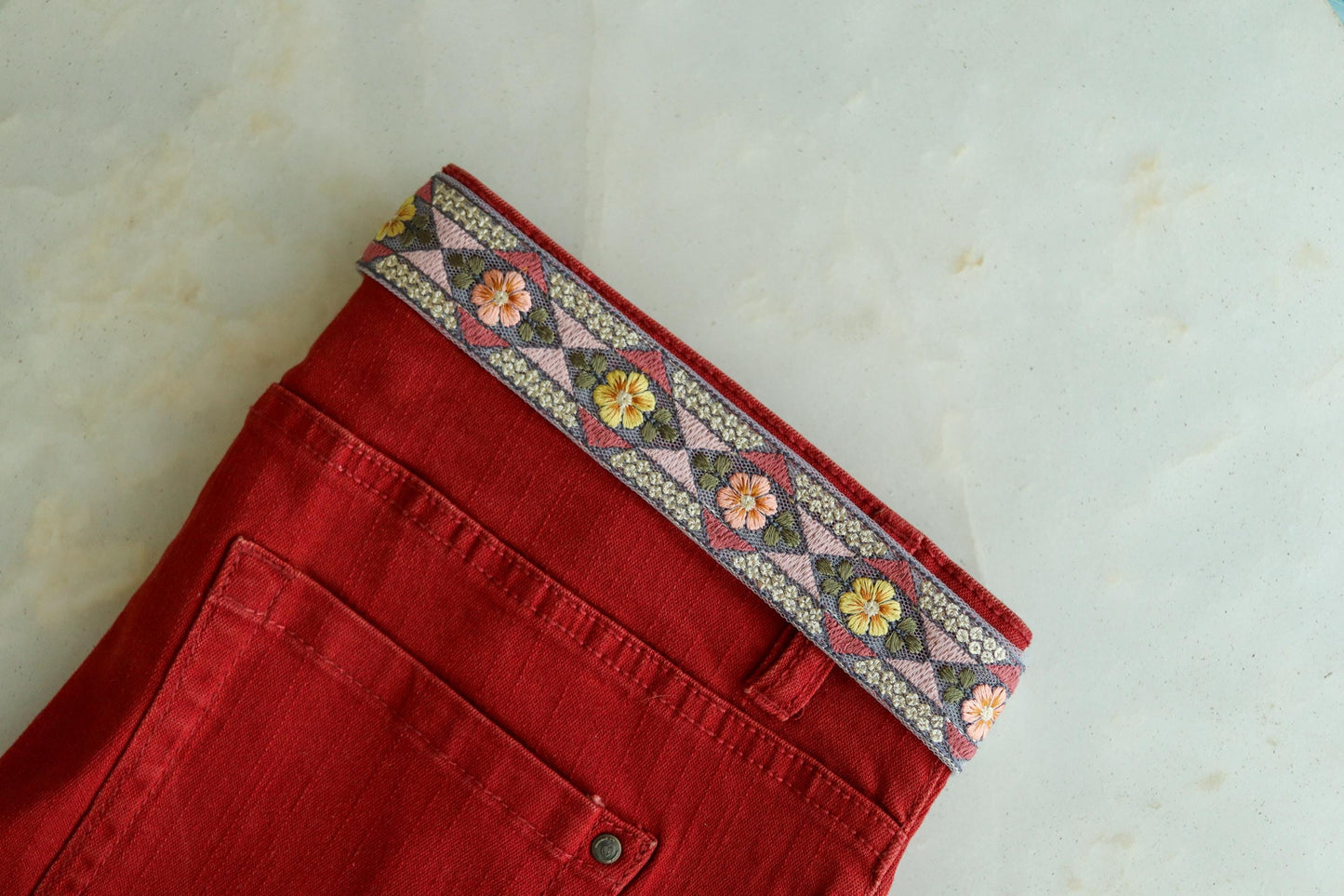 Pastel Net Colourful Embroidered Trim, Pink Grey Geometric Floral Lace, Bridal Designer Indian Fabric Saree Border, インド刺繍リボン, Price/mtr