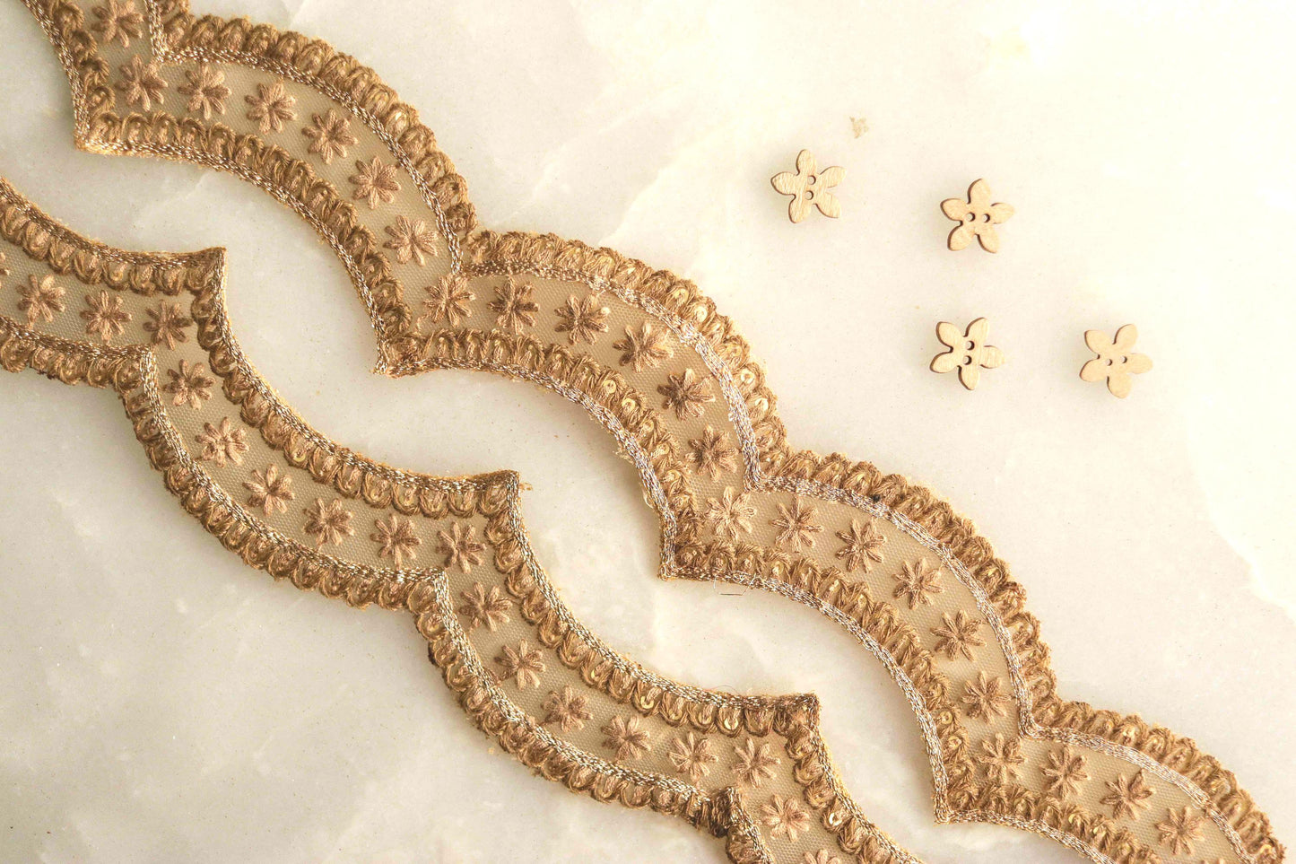 Beige Floral Scallop Embroidered Trim, Beige Net Border, Cutwork Floral Net Lace, Indian Fabric Trim, Beige Saree Border, Price/mtr