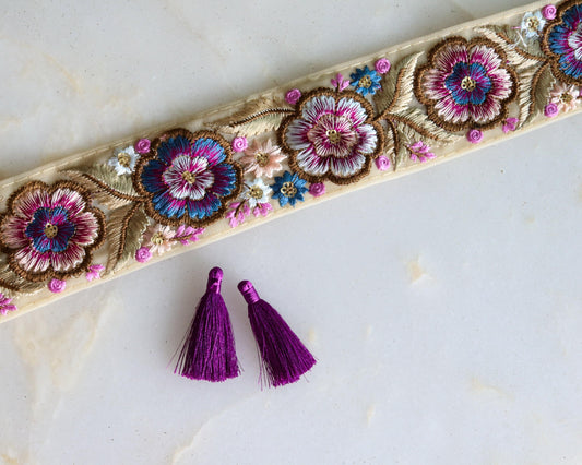 Beige Pink Floral Embroidered Trim, Indian Fabric Embroidered Border, Parsi Embroidery Lace, Blue Pink Saree Border, インド刺繍リボン, Price/mtr,