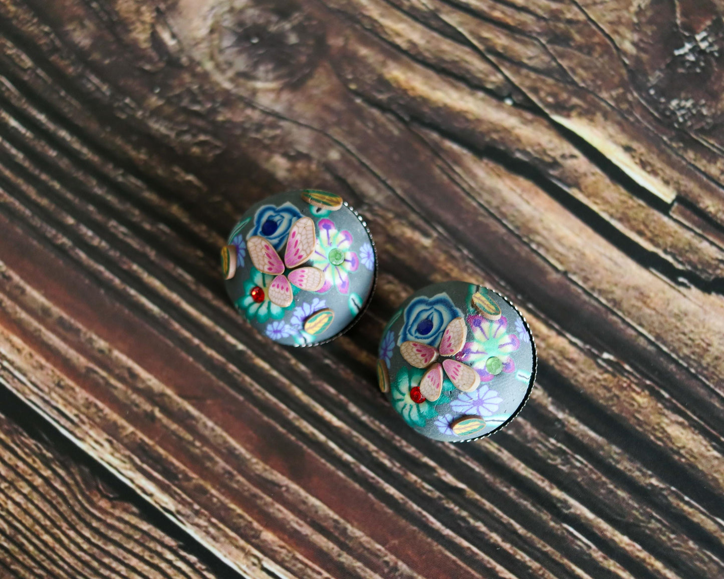 Blue Pink Floral Resin Buttons, Handmade Cute Quirky Butterfly Resin Buttons, 3D Miniature Charms, Jacket Tote Bag Sherwani Buttons, 2 pcs